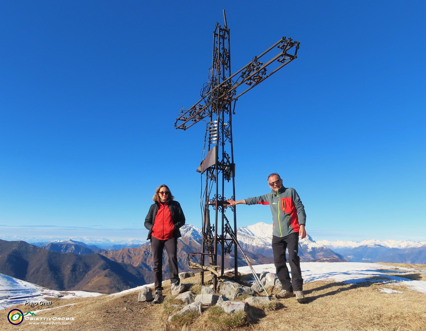 39 Alla croce dello Zuc di Valmana (1546 m).JPG